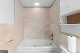 795 Hammond Dr, Sandy Springs, GA 30328 - Photo 20
