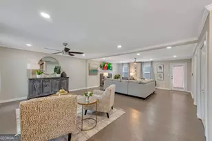 6805 Wright Rd, Atlanta, GA 30328 - Photo 2