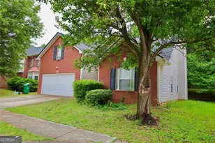 876 Ashton Oak Cir, Stone Mountain, GA 30083 - Photo 2
