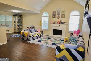 876 Ashton Oak Cir, Stone Mountain, GA 30083 - Photo 6