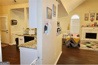 876 Ashton Oak Circle, Stone Mountain, GA 30083 - Photo 14