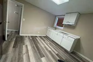 5971 Robin Hood Ln, Norcross, GA 30093 - Photo 4