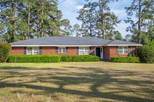 105 Edgewood Rd, Glennville, GA 30427 - Photo 1