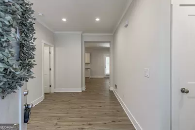 6459 Wildwood Trail, Flowery Branch, GA 30542 - Photo 4