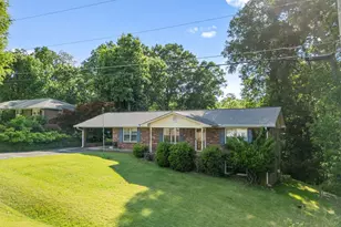 8 Montre Cir SE, Silver Creek, GA 30173 - Photo 1