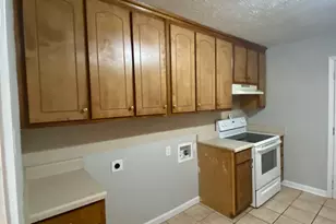 56 Sunrise Cir, Carrollton, GA 30117 - Photo 6