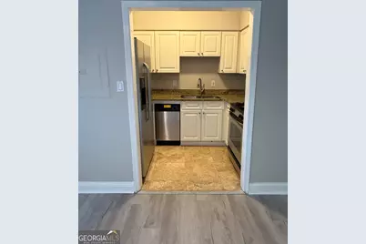 6980 Roswell Rd #B16, Sandy Springs, GA 30328 - Photo 6