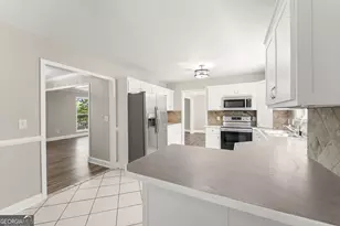 428 Pointe Willow Dr, Cleveland, GA 30528 - Photo 8