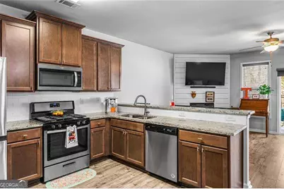 4765 Beacon Ridge Lane, Flowery Branch, GA 30542 - Photo 8