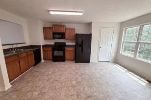 6369 Redan Square, Lithonia, GA 30058 - Photo 2