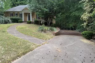 11160 Linbrook Ln, Johns Creek, GA 30097 - Photo 2