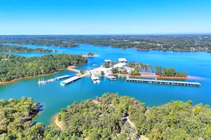 15 Crest Dr, Hartwell, GA 30643 - Photo 2