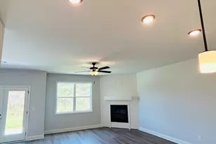 15 Crest Dr, Hartwell, GA 30643 - Photo 8