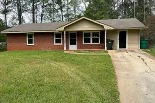 105 Longstreet Cir, Oxford, GA 30054 - Photo 1