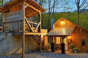 326 Skywood Ln, Cleveland, GA 30528 - Photo 2
