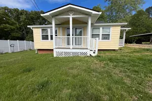 131 Hillcrest Dr, McCaysville, GA 30555 - Photo 2