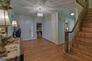 3341 Edgewood Cir, Gainesville, GA 30506 - Photo 4