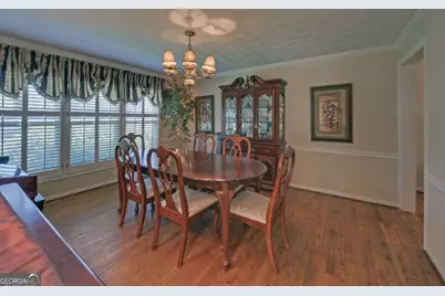 3341 Edgewood Circle, Gainesville, GA 30506 - Photo 10