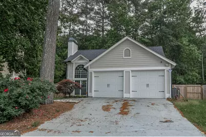 2005 Downs Place, Lithonia, GA 30058 - Photo 2