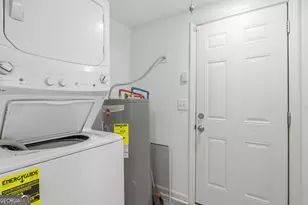 716 W 48th St, Savannah, GA 31405 - Photo 12