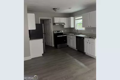 1240 NW Pinedale Circle, Conyers, GA 30012 - Photo 4