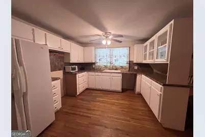 844 Shorewood Circle, Toccoa, GA 30577 - Photo 6
