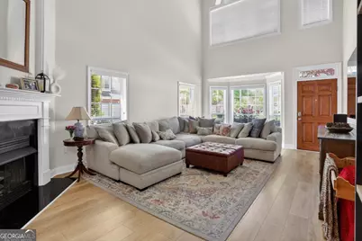 8000 Lexington Drive, Roswell, GA 30075 - Photo 4