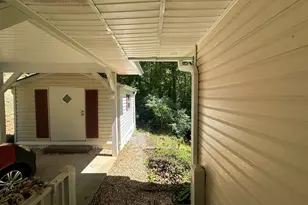 196 White St, Dillard, GA 30537 - Photo 8