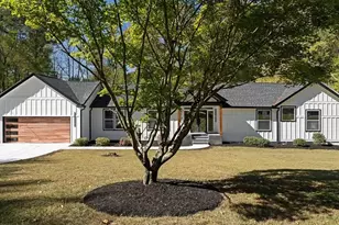 7530 Spalding Ln, Atlanta, GA 30350 - Photo 2