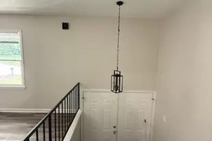 105 Laurel Ct, Peachtree City, GA 30269 - Photo 2
