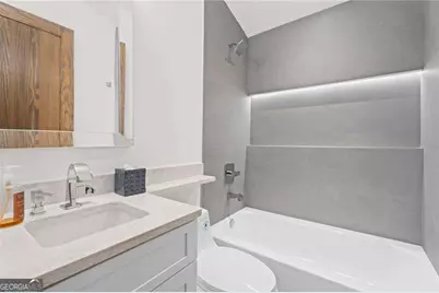 2746 Dale Creek Drive NW, Atlanta, GA 30318 - Photo 20