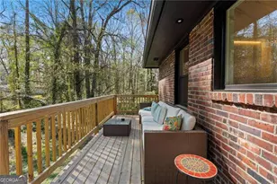 2746 Dale Creek Dr NW, Atlanta, GA 30318 - Photo 38