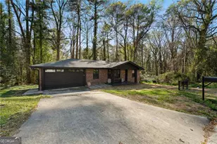 2746 Dale Creek Dr NW, Atlanta, GA 30318 - Photo 42