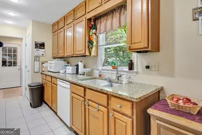 1287 Country Lane Way NE, Conyers, GA 30012 - Photo 6
