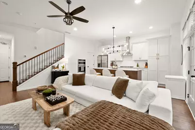 6832 Prelude Drive, Sandy Springs, GA 30328 - Photo 10