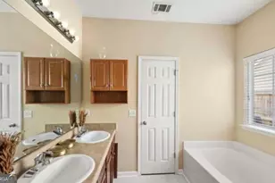 2162 Capella Cir SW, South Fulton, GA 30331 - Photo 8