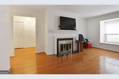 158 Maribeau Square NW, Atlanta, GA 30327 - Photo 4