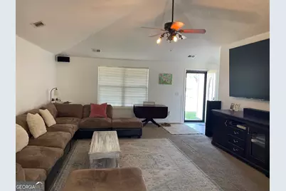 134 Auburn Circle, Glennville, GA 30427 - Photo 2