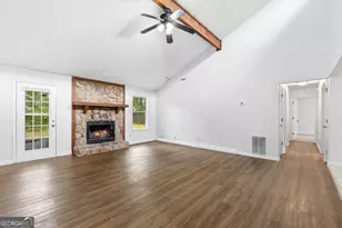 1328 Foxvale Dr, Hampton, GA 30228 - Photo 8