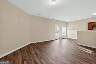 6361 Shadow Square, Lithonia, GA 30058 - Photo 8