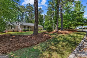 1421 Rainbow Cir, Griffin, GA 30224 - Photo 4