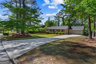 1421 Rainbow Cir, Griffin, GA 30224 - Photo 6