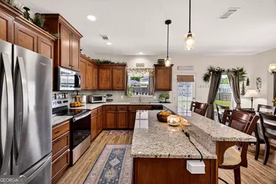 408 Fairview Circle, Hinesville, GA 31313 - Photo 14