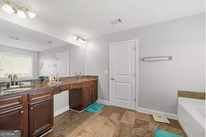 3831 Lake Haven Way, Atlanta, GA 30331 - Photo 32