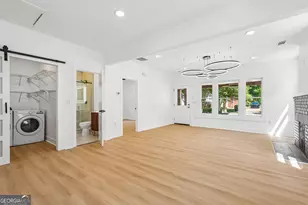 994 Katherwood Dr SW, Atlanta, GA 30310 - Photo 8