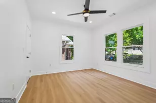 994 Katherwood Dr SW, Atlanta, GA 30310 - Photo 18