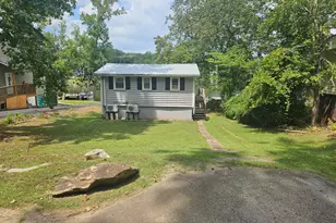 126 Elizabeth Cir, Jackson, GA 30233 - Photo 1