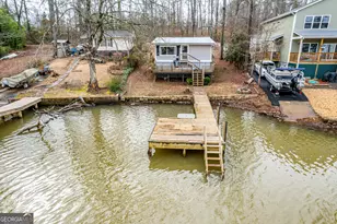126 Elizabeth Cir, Jackson, GA 30233 - Photo 2