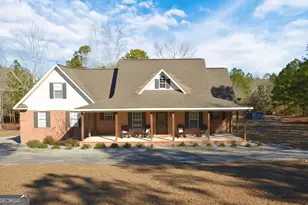 239 Trent Dr, Eastman, GA 31023 - Photo 2