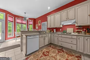 1370 Deerwood Dr, Madison, GA 30650 - Photo 14